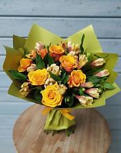 Букет цветов из:  Альстромерии и Розы в Лесной Свердловской области