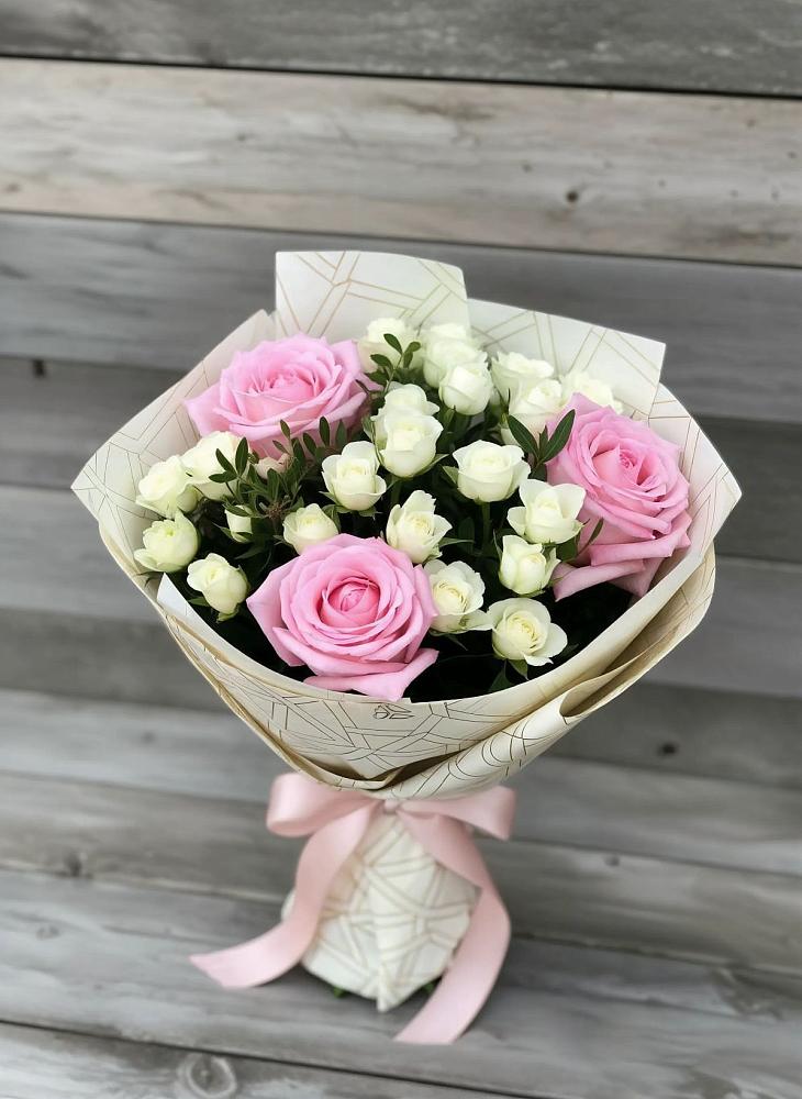 Букет цветов из: Розы в Лесной Свердловской области