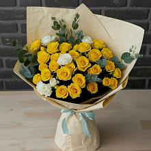 Букет цветов из:  Розы в Лесной Свердловской области