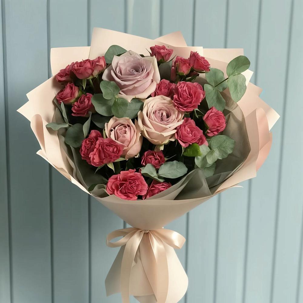 Букет цветов из: Гвоздики и Розы в Лесной Свердловской области