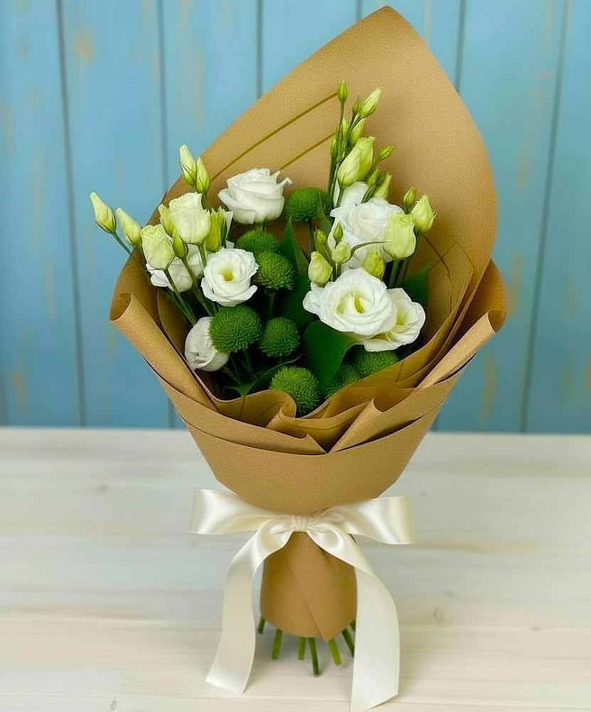 Букет цветов из: Хризантемы и Лизиантусы в Лесной Свердловской области