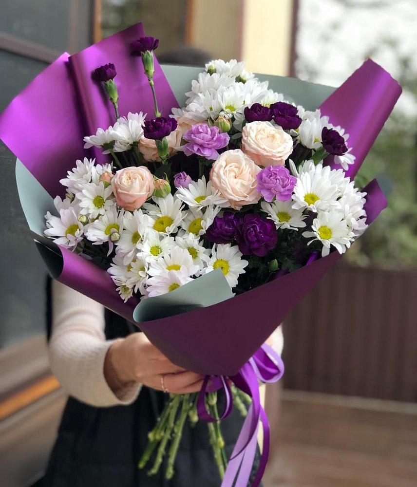 Букет цветов из: Хризантемы, Гвоздики и Розы в Лесной Свердловской области