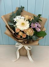 Букет цветов из:  Герберы и Хризантемы в Лесной Свердловской области