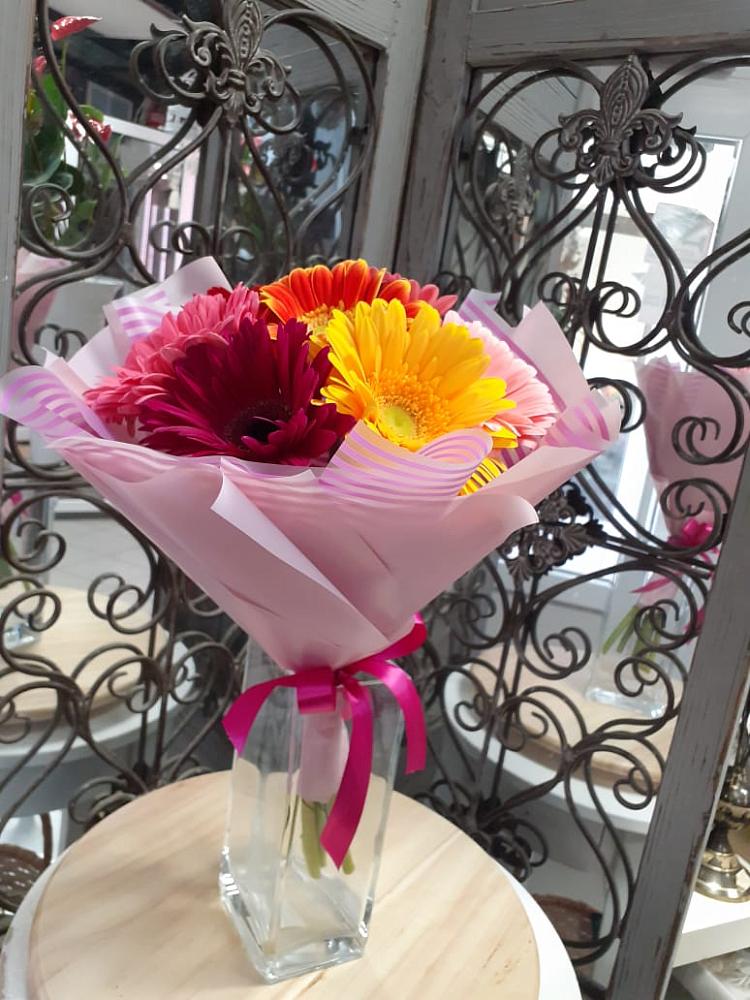 Букет цветов из: Герберы в Лесной Свердловской области