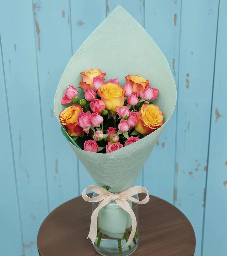 Букет цветов из: Розы в Лесной Свердловской области