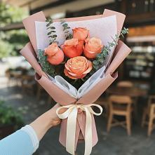 Букет цветов из:  Розы в Лесной Свердловской области