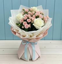 Букет цветов из:  Розы в Лесной Свердловской области