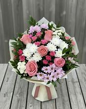 Букет цветов из:  Альстромерии, Гвоздики, Розы и Хризантемы в Лесной Свердловской области