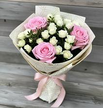 Букет цветов из:  Розы в Лесной Свердловской области