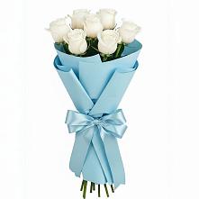 Букет 7 белых роз Проуд в Лесной Свердловской области