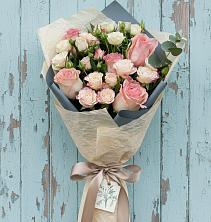 Букет цветов из:  Розы в Лесной Свердловской области
