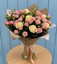 Букет цветов из:  Розы в Лесной Свердловской области
