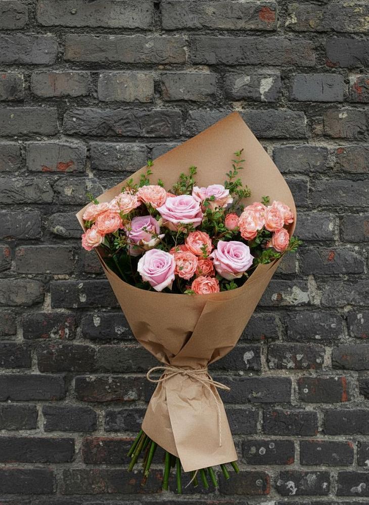 Букет цветов из: Розы в Лесной Свердловской области