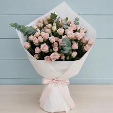 Букет цветов из:  Розы в Лесной Свердловской области