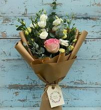 Букет цветов из:  Розы и Лизиантусы #REPLACE_PRED# Лесной Свердловской области