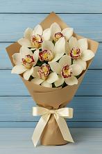 Букет цветов из:  Орхидеи и Розы в Лесной Свердловской области