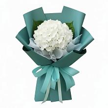 Букет цветов из:  Гортензия в Лесной Свердловской области